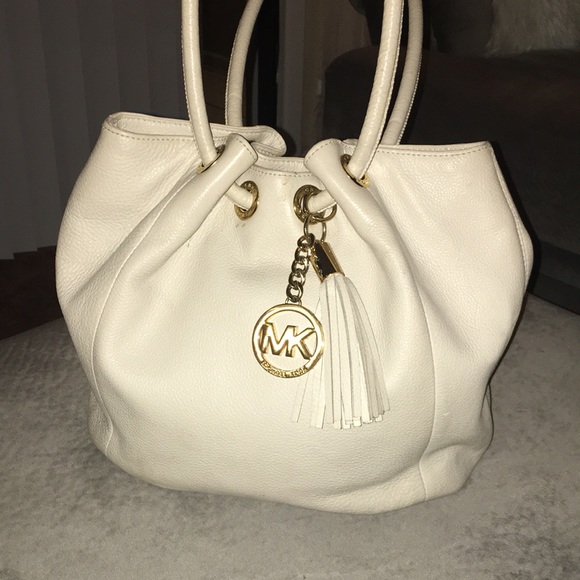 Michael Kors Handbags - Michael Kors Cream Hobo Bag